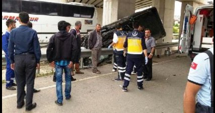 Amasya da Sondaj İşçileri Kaza Yaptı: 4 Yaralı